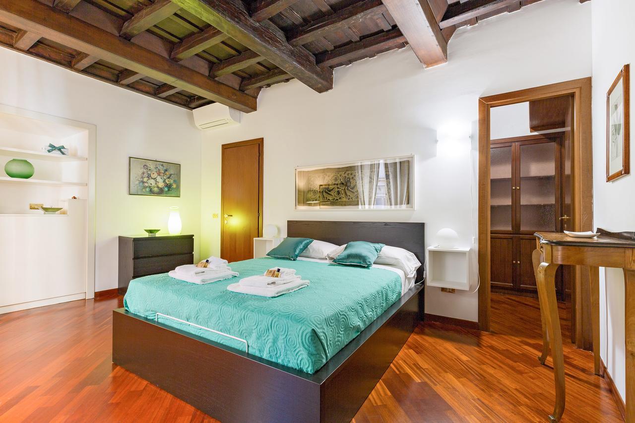 Rome As You Feel - Panisperna Apartment Bagian luar foto