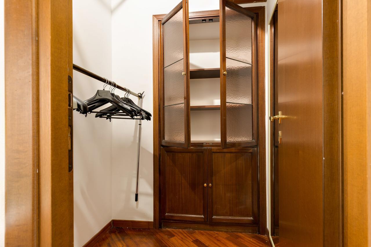 Rome As You Feel - Panisperna Apartment Bagian luar foto